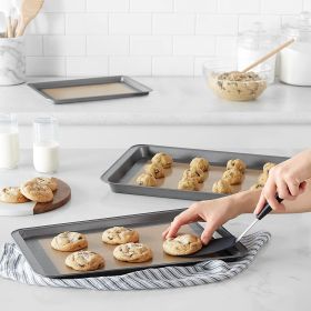 2-pack of non-stick silicone baking mats with macaron cookie template for easy and reliable baking - 2pcs